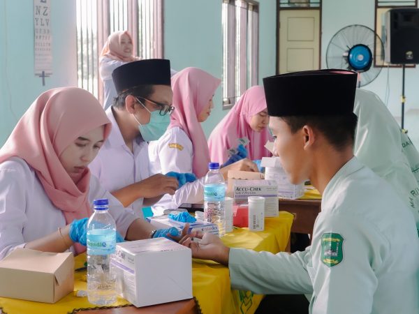 Puskesmas Sedan Gelar Cek Kesehatan Gratis di MA. Riyadlotut Thalabah