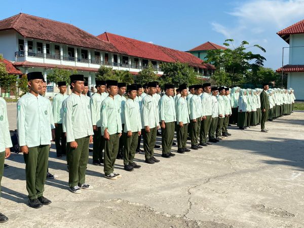 Menumbuhkan Jiwa Kepemimpinan Sejak Dini: MA Riyadlotut Thalabah Gelar LDKS untuk MPS, OSIS, dan Pramuka