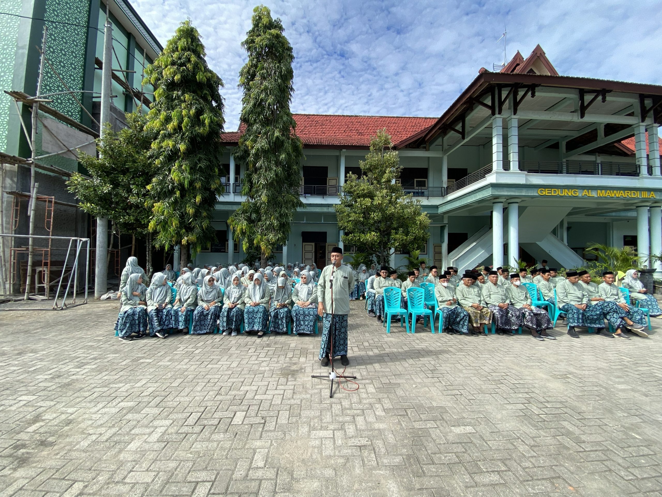 HALAL BIHALAL YAYASAN RIYADLOTUT THALABAH PERKUAT SILATURAHMI JELANG KBM HALAL BIHALAL YAYASAN RIYADLOTUT THALABAH PERKUAT SILATURAHMI JELANG KBM